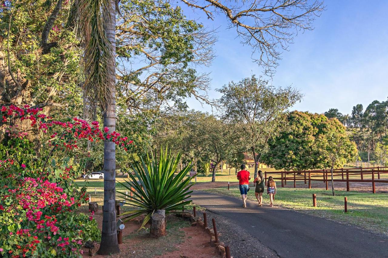 Hotel Fazenda Jacauna Бротас Экстерьер фото