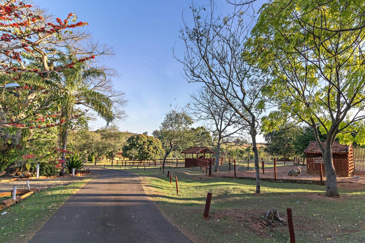 Hotel Fazenda Jacauna Бротас Экстерьер фото