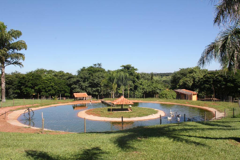 Hotel Fazenda Jacauna Бротас Экстерьер фото
