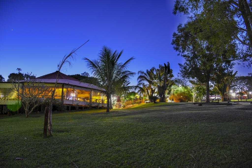 Hotel Fazenda Jacauna Бротас Экстерьер фото